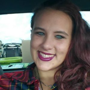 Meet your Posher, Holly