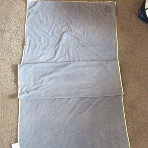 Lulu lemon yoga mat towel