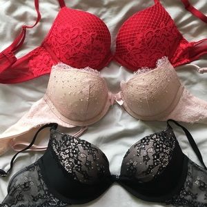 3 "Very Sexy" Push Up Bras 😘