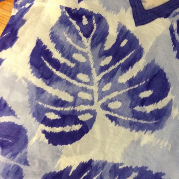 sold 💔  tropical Hawaiian top - Picture 3 of 4