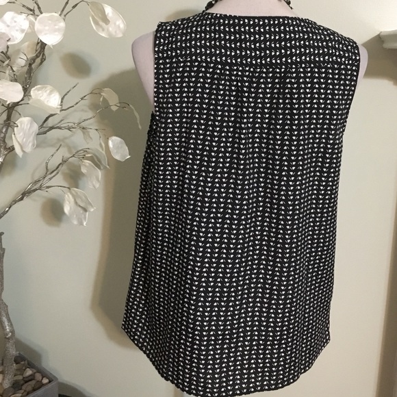 LOFT TOP ❤️️SOLD❤️️ - Picture 4 of 4