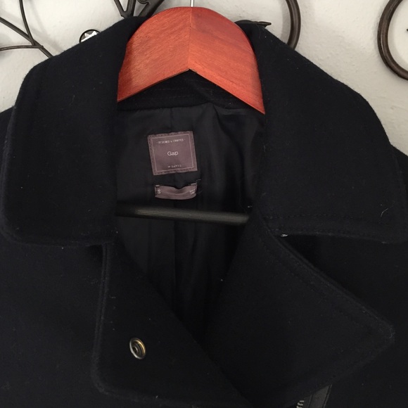 Sold!!!!! Gap Wool Winter Asymmetrical Zipper Coat - Picture 2 of 3