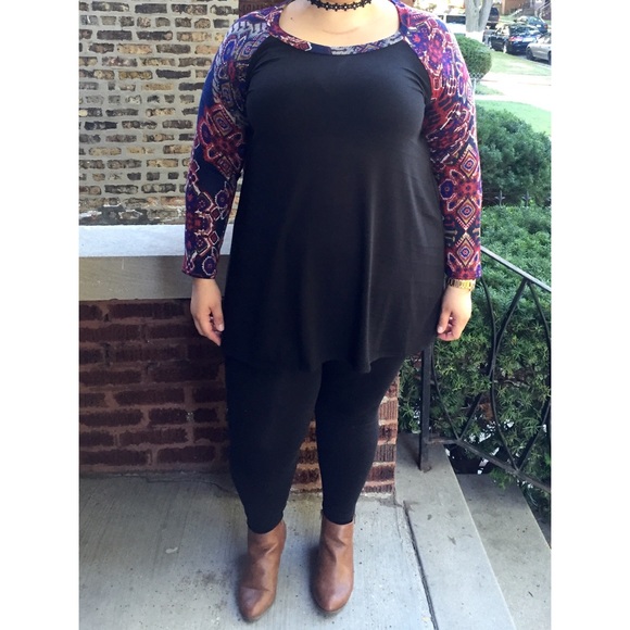 💥Plus Size Raglan Tunic - Picture 2 of 4