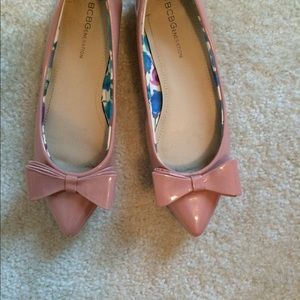 BCBG pink flat