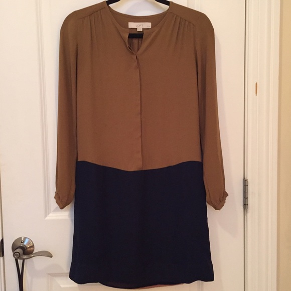 Ann Taylor Dresses & Skirts - Long Sleeve Color Block Dress