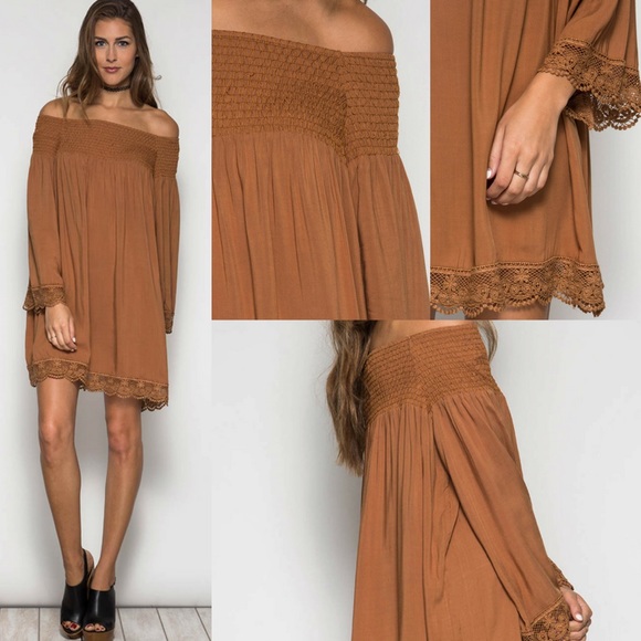 ‼️LAST ONE‼️Off Shldr Dress w Elastic Smocking - Picture 2 of 4