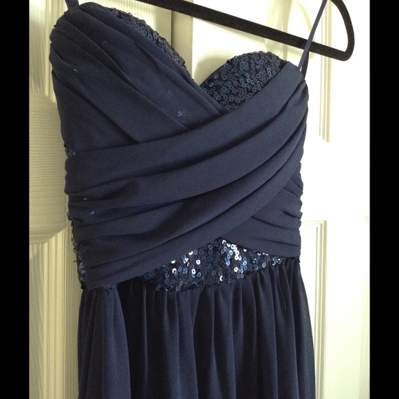 PROM DRESS - Picture 2 of 4