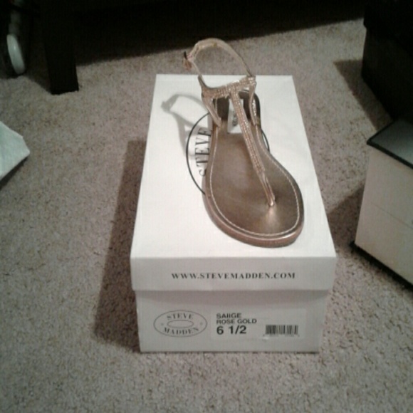 Steve Madden Shoes - Sandals