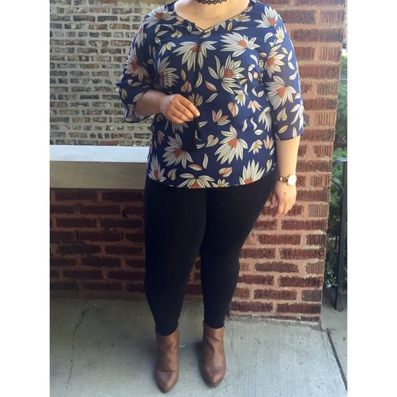 ⚡️Plus Size Tassel Chiffon Blouse - Picture 2 of 3