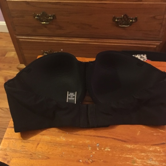 Black VS multiway bra (slight push up) - Picture 2 of 3