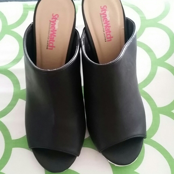 Brand new heels. - Picture 4 of 4