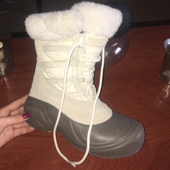 Women's Columbia winter boots