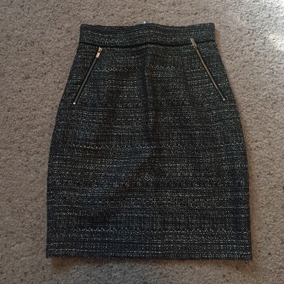 H&m pencil skirt with zippers