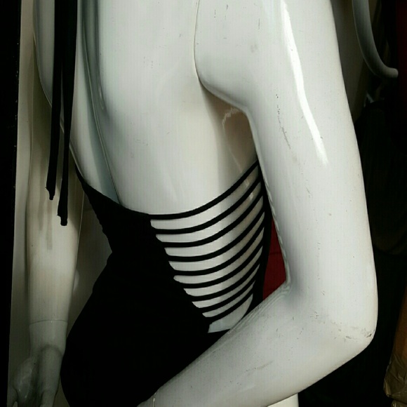 Cut out dress body con - Picture 3 of 3