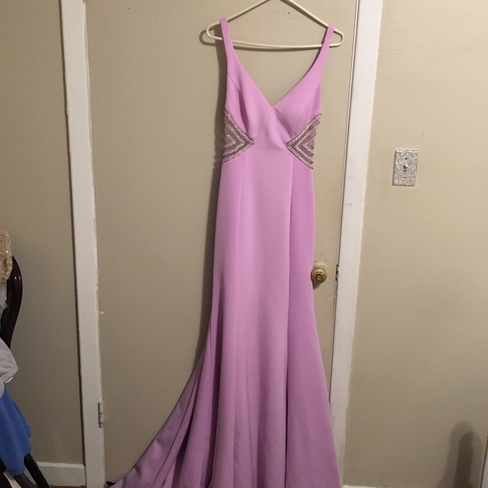 👗TERANI COUTURE DRESS👗 - Picture 3 of 4