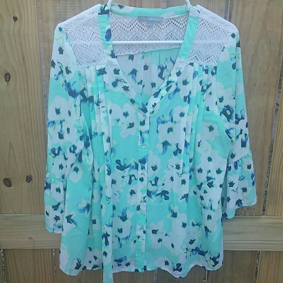 BOHO Women's Blouse Mint with Lace Detail
