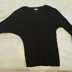 Zenana Outfitters Batwing Top Medium