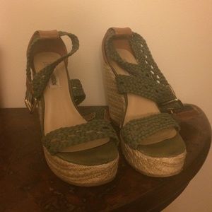 Steve Madden Green wedges