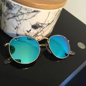 Ray-Ban Round Sunglasses