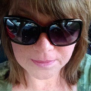 Meet your Posher, Diana