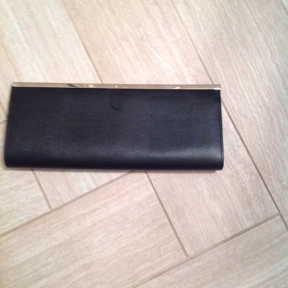 Chinese laundry black clutch
