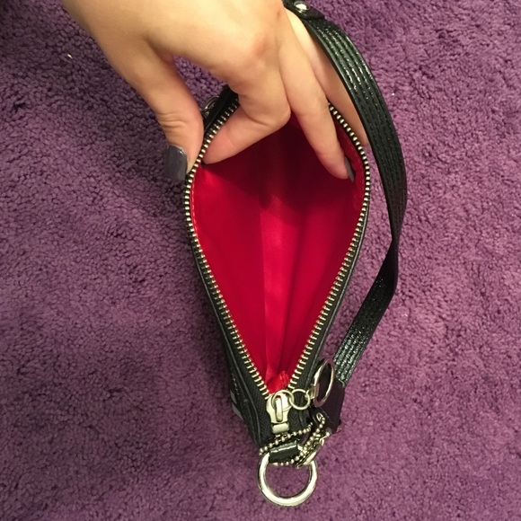 small Coach handbag - Picture 2 of 2