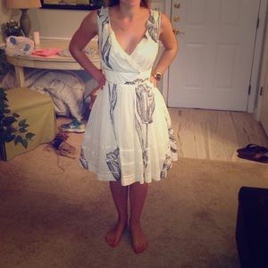 Leifsdottir size 6 cream and black sundress