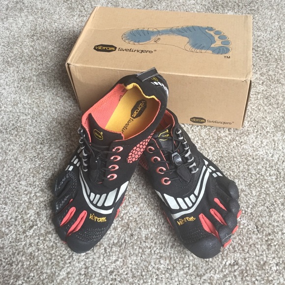 Vibram Fivefingers Komodo SportLS Black/Coral Shoe