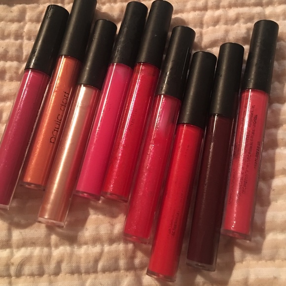 Brand new set of 9 incredible lip glosses