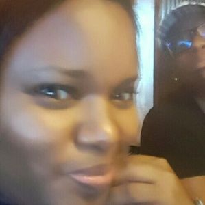 Meet your Posher, Keisha