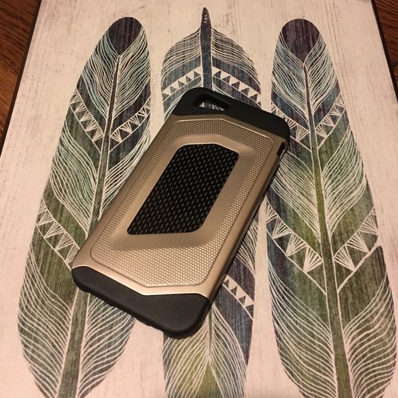 IPhone 6s case. Rose gold with netting detail