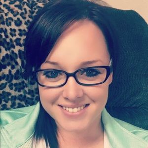 Meet your Posher, Katelyn