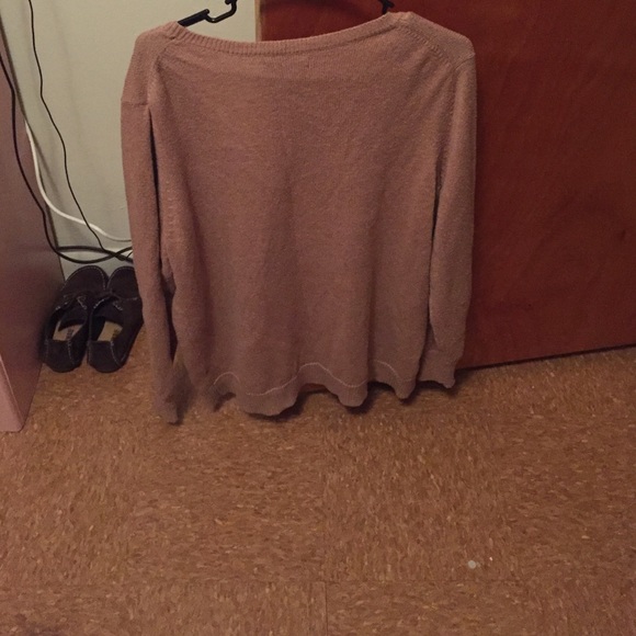 Sweater - Picture 4 of 4