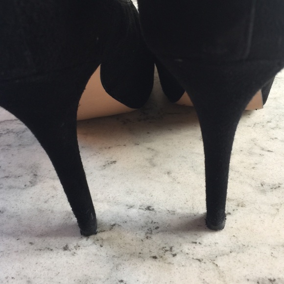 Black suede pumps by Rosegold - Picture 4 of 4