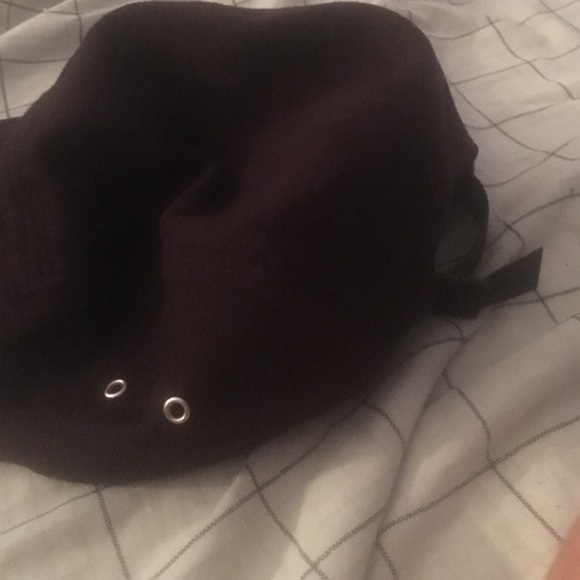 Supreme burgendy Loro piana 5 panel - Picture 3 of 4