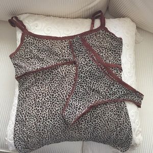 NWOT ittybitty bra co. animal print camisole/thong