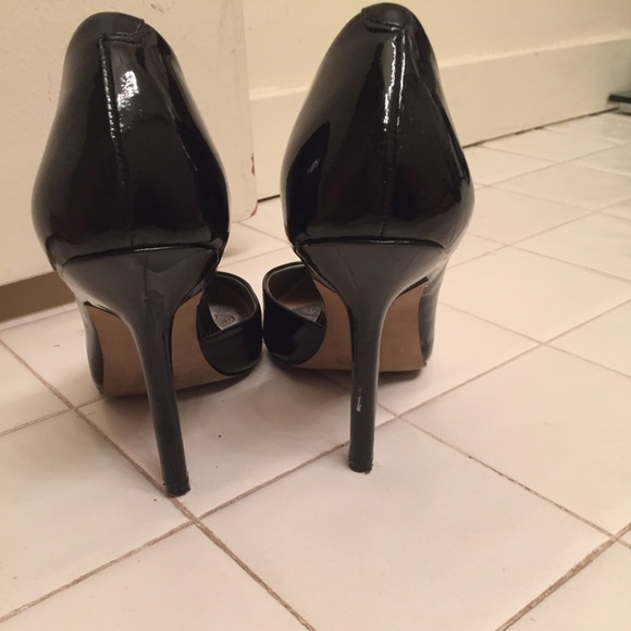 BCBG black heels - Picture 2 of 3