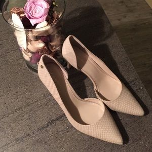 Gorgeous tan color heels