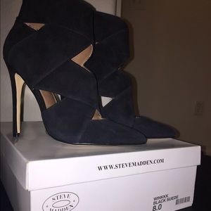 Steve Madden Suede Crisscross Cutout Bootie