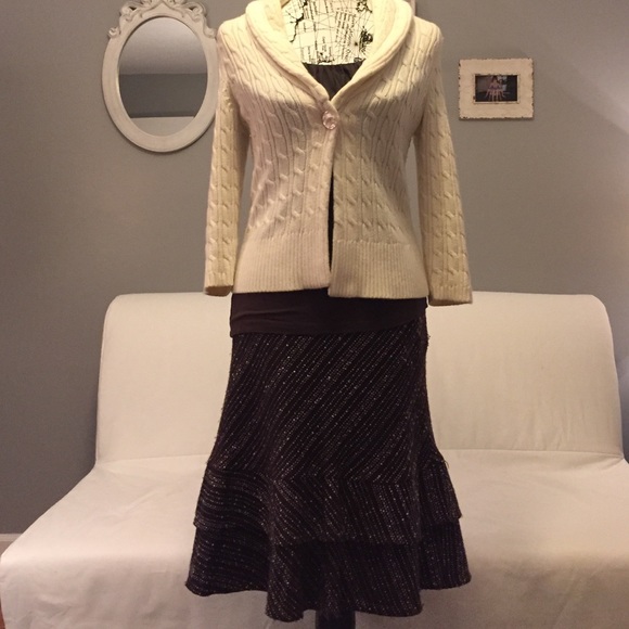 Sweater - Picture 2 of 2
