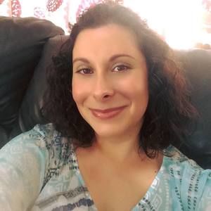 Meet your Posher, Crystal