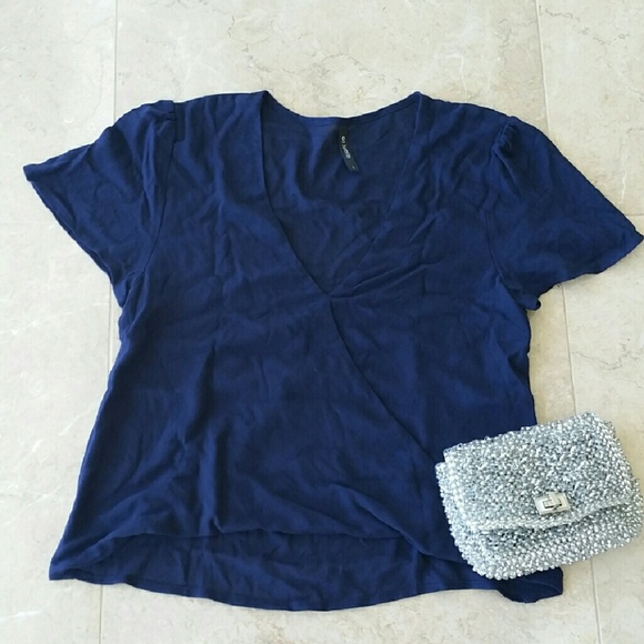 Dark navy short sleeve top
