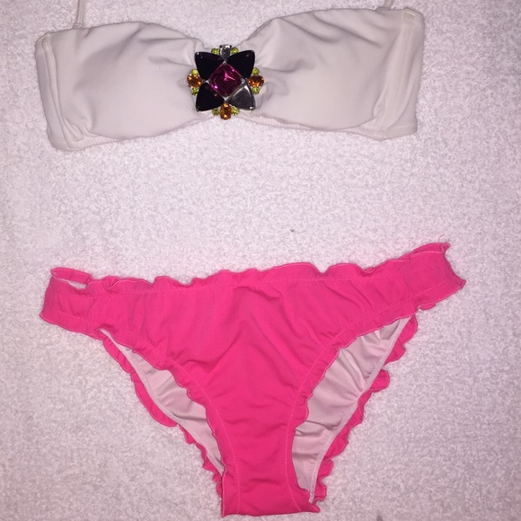 Victoria's Secret bikini👙