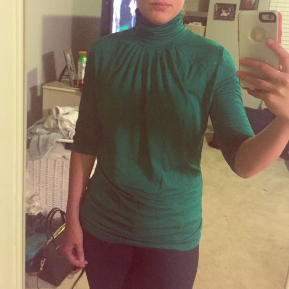 Banana Republic green turtleneck