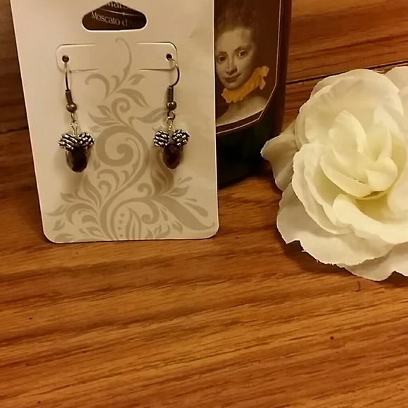 Beautiful handmade earrings! - Picture 1 of 3