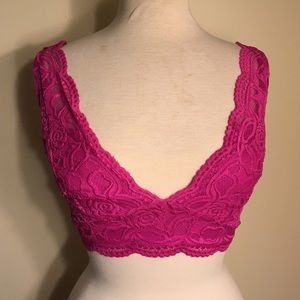 Bebe lace top