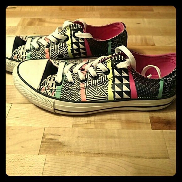 Aztec Converse