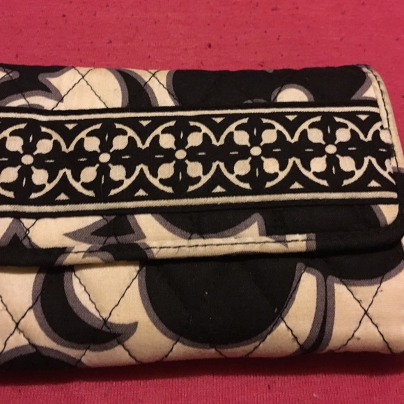 Wallets - Picture 3 of 4