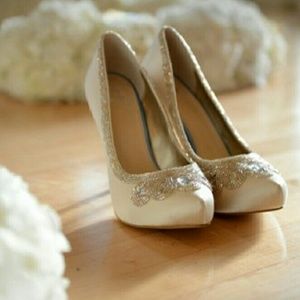 DISNEY THE GLASS SLIPPER COLLECTION "CINDERELLA"