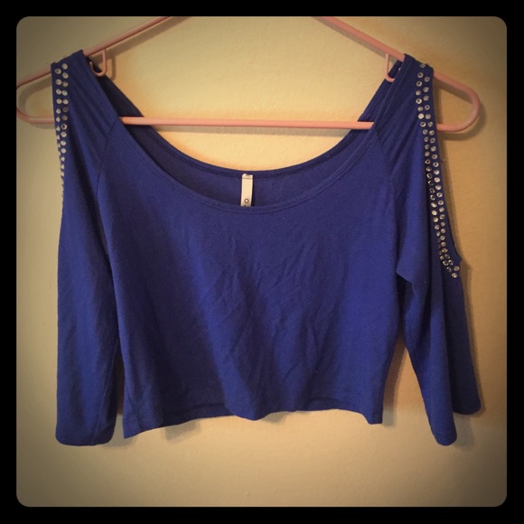 Blue crop top